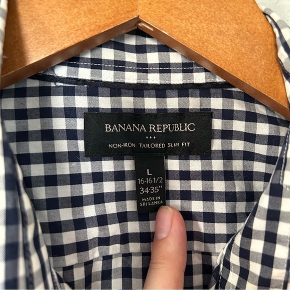 🦋 Banana Republic Tailored Slim Fit Blue Checkered Button Down Large - Picture 2 of 6